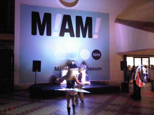 Img00218-20101202-2144